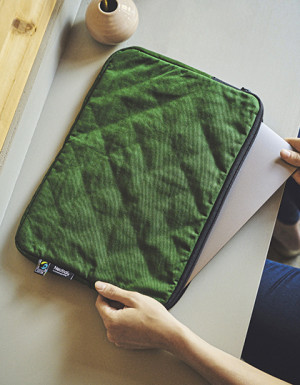 Neutral Laptop Bag 15";<strong>Marke: Neutral<br /><br />Beschreibung<br /></strong><ul><li>Fairtrade-zertifizierte Baumwolle</li><li>Zertifizierte Bio-Baumwolle</li><li>Schweres Twillgewebe</li><li>2-Wege-YKK-Reißverschluss</li><li>Neutral- und Fairtrade
